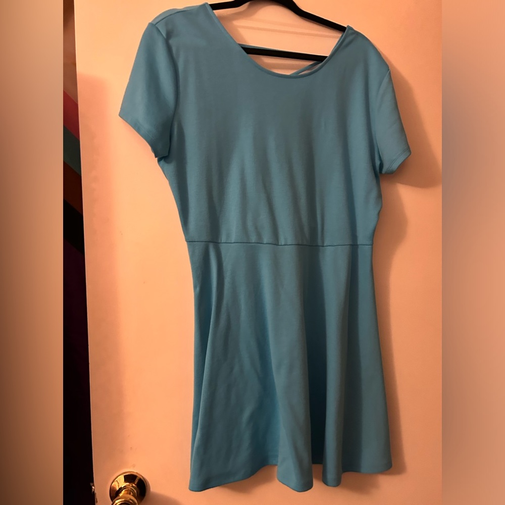 Blue dress with crisscross design on back, XXL